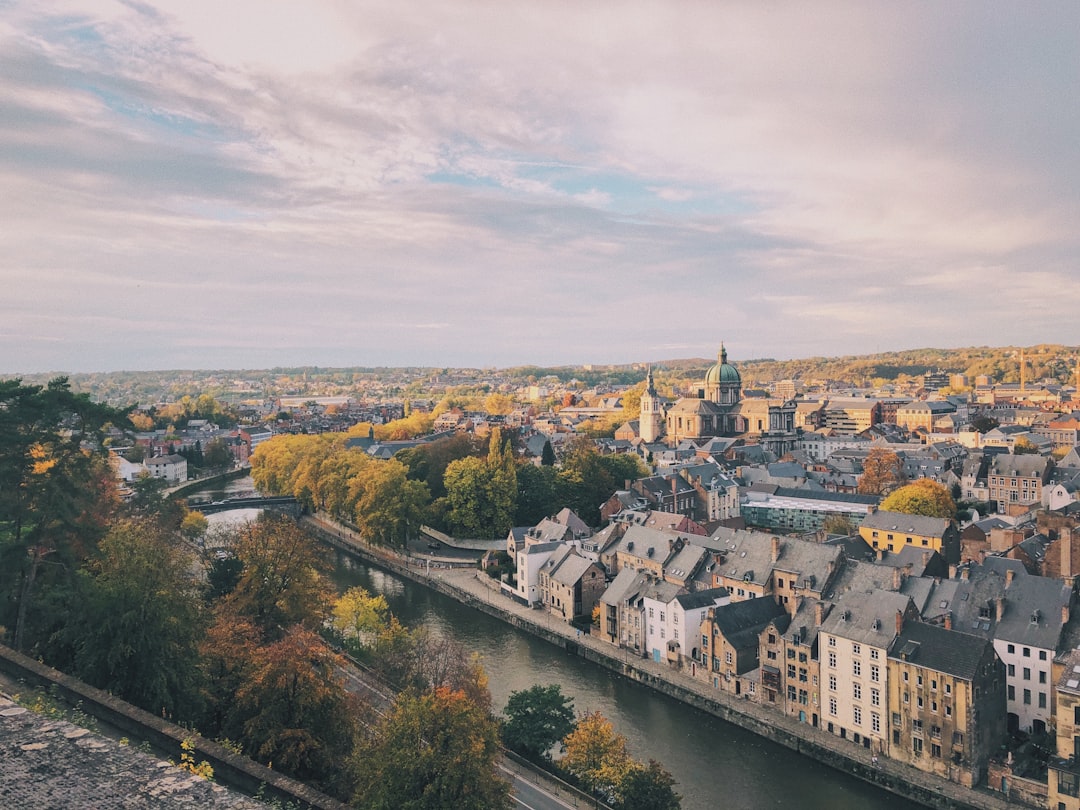 Illustration paysagère de province de Namur pour la page de Anhée